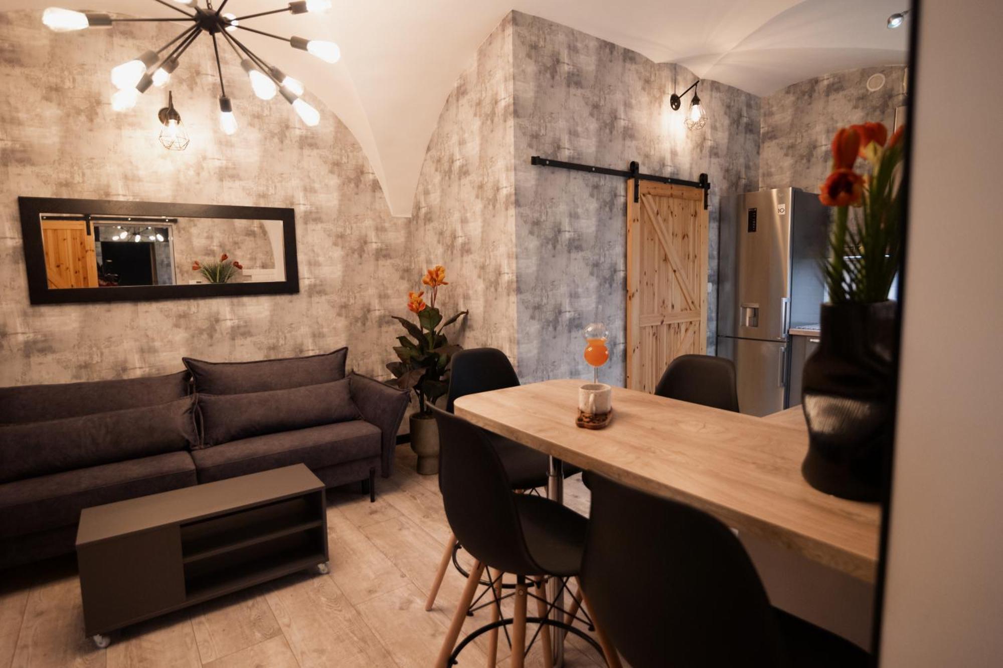 Lisia Nora Apartment Klodzko Bagian luar foto